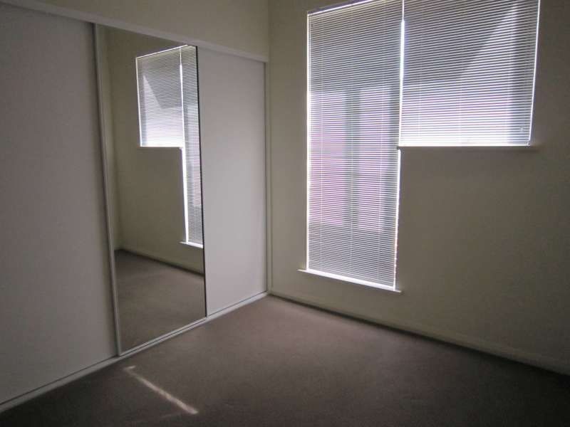 12 Wentworth Street, Mawson Lakes SA 5095