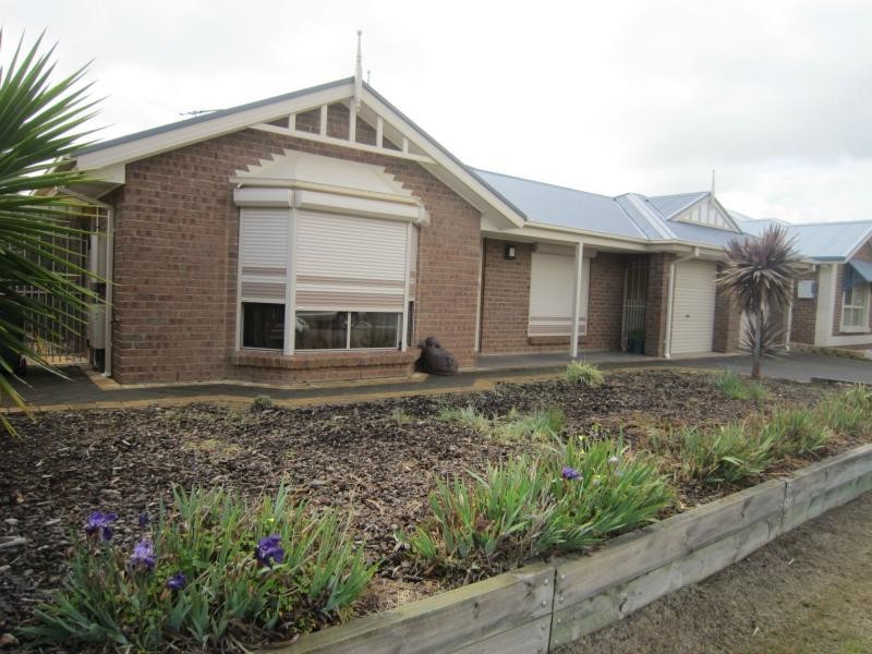 9 McLaren Court, Munno Para West SA 5115