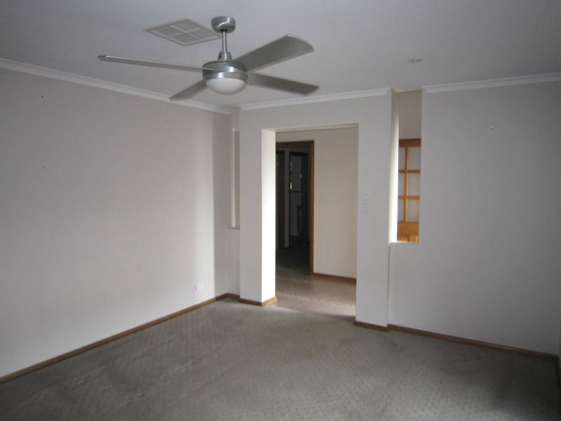 9 McLaren Court, Munno Para West SA 5115