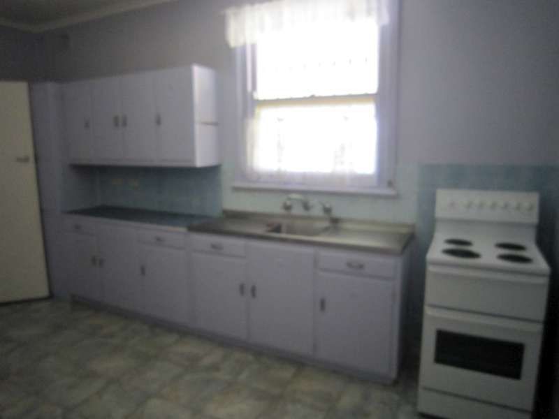 17 Trembath Avenue, Elizabeth Vale SA 5112