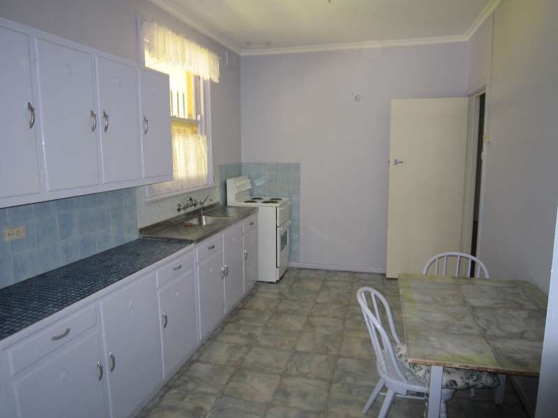 17 Trembath Avenue, Elizabeth Vale SA 5112