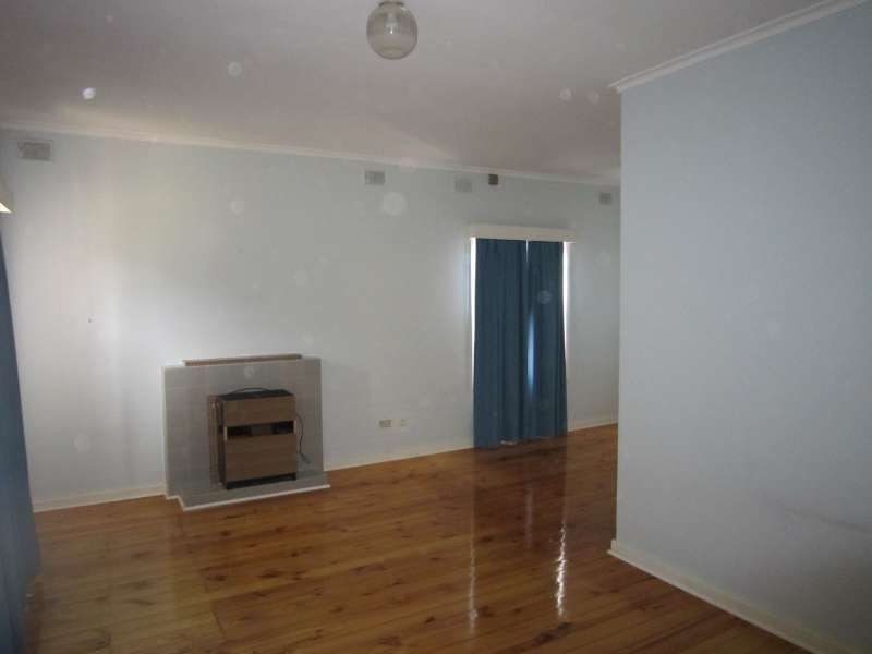 17 Trembath Avenue, Elizabeth Vale SA 5112