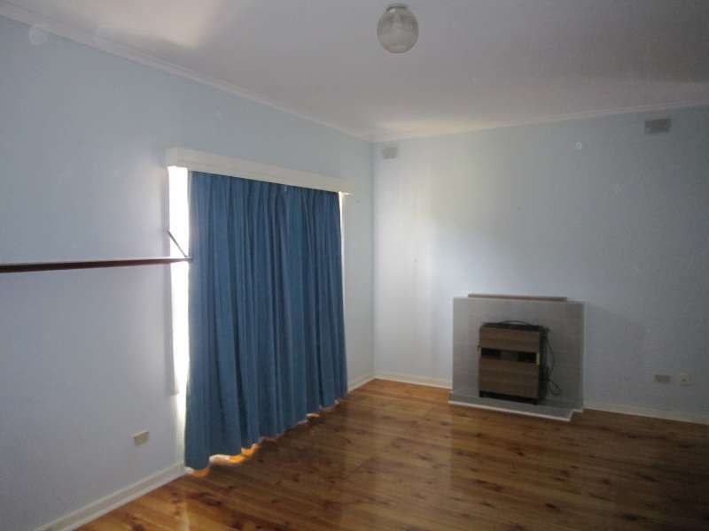 17 Trembath Avenue, Elizabeth Vale SA 5112