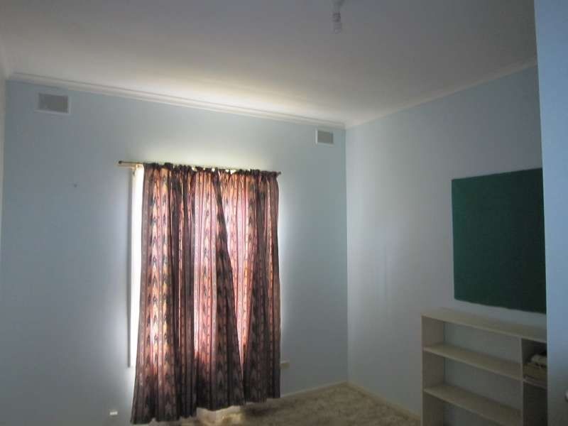 17 Trembath Avenue, Elizabeth Vale SA 5112