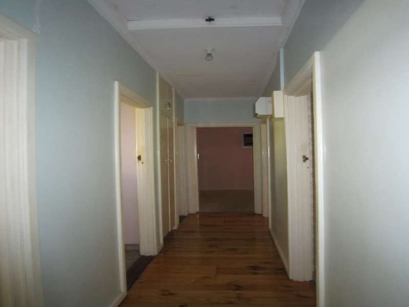 17 Trembath Avenue, Elizabeth Vale SA 5112