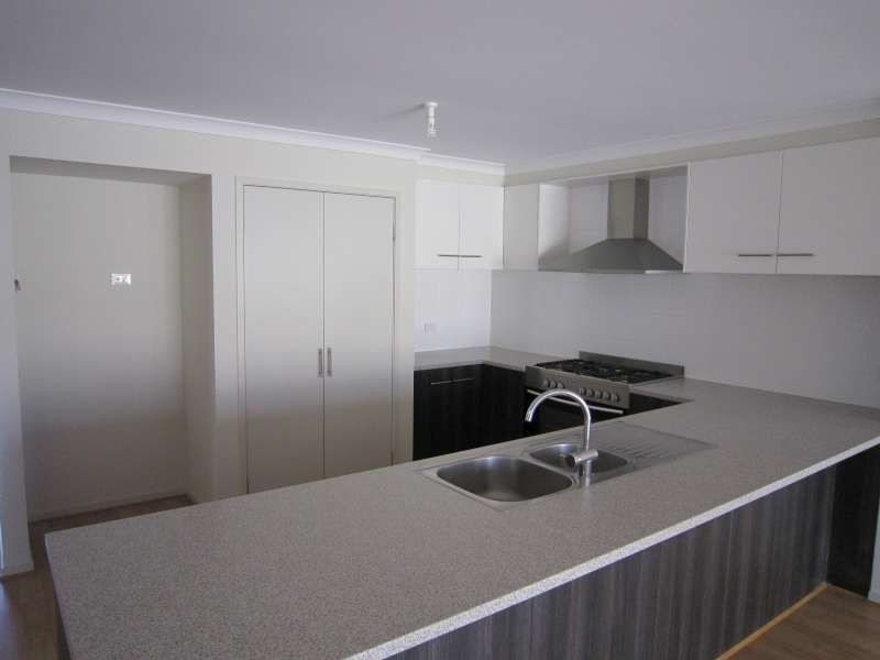 27 Kinross Avenue, Burton SA 5110