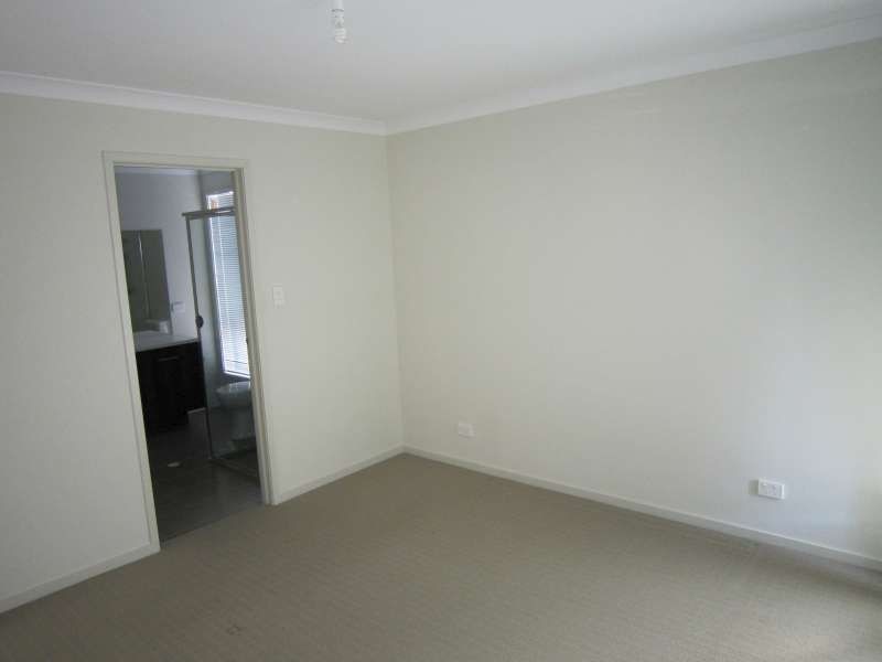 27 Kinross Avenue, Burton SA 5110