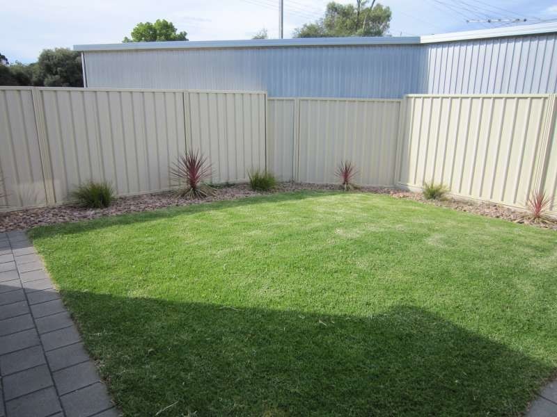 27 Kinross Avenue, Burton SA 5110