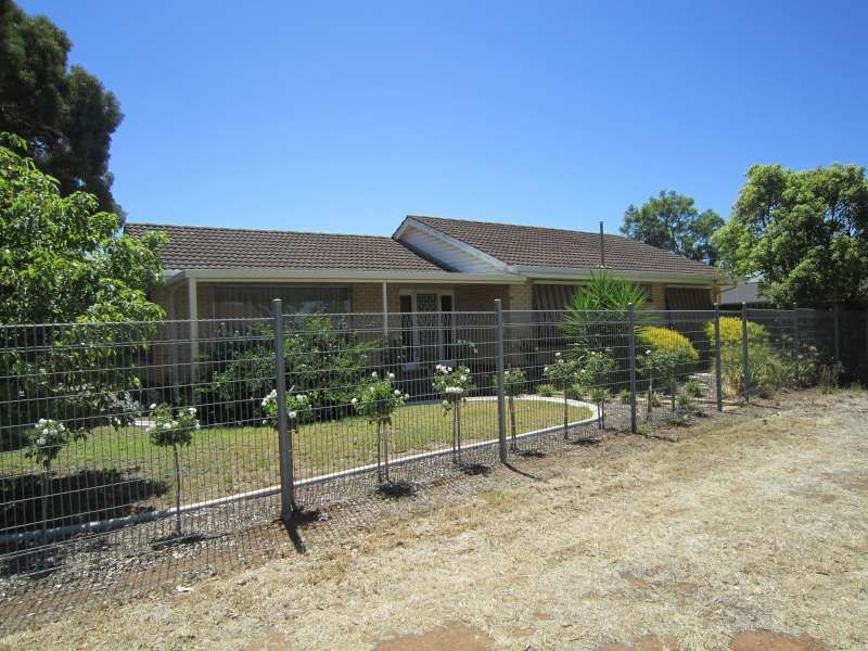 1 Walnut Avenue, Parafield Gardens SA 5107