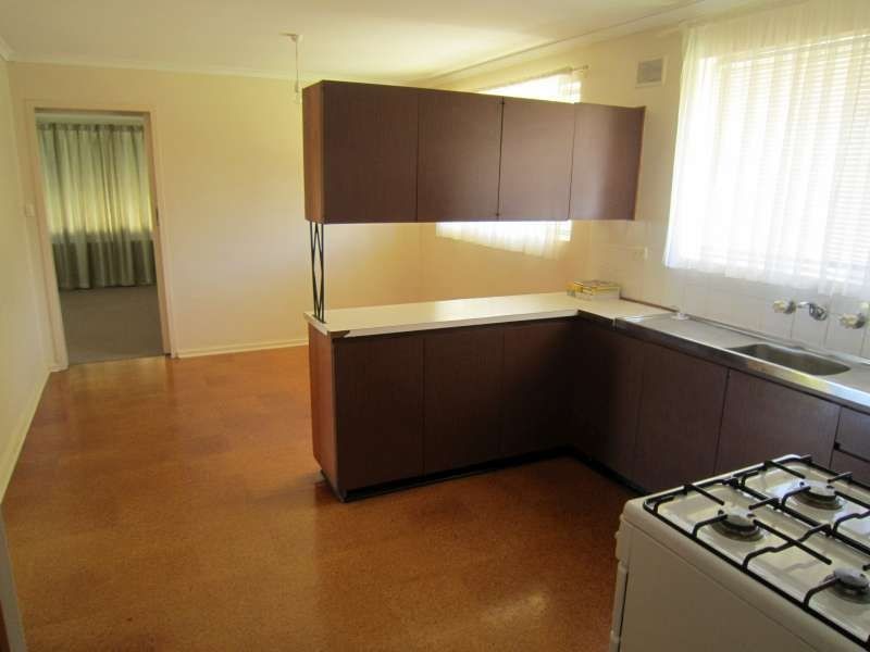 1 Walnut Avenue, Parafield Gardens SA 5107