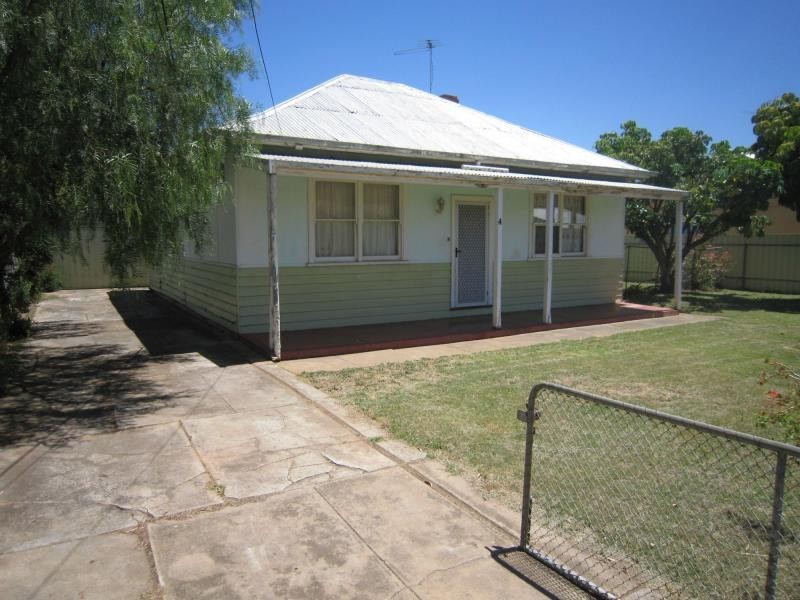 4 Webb Street, Salisbury SA 5108