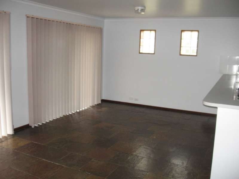 4 Oberon Court, Hillbank SA 5112