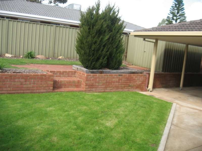 4 Oberon Court, Hillbank SA 5112