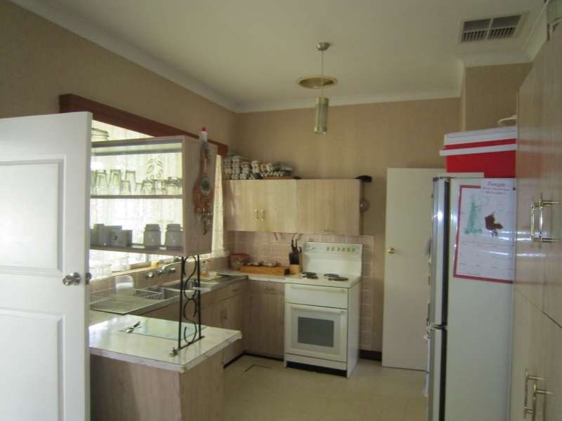 10 Eric Street, Ridgehaven SA 5097