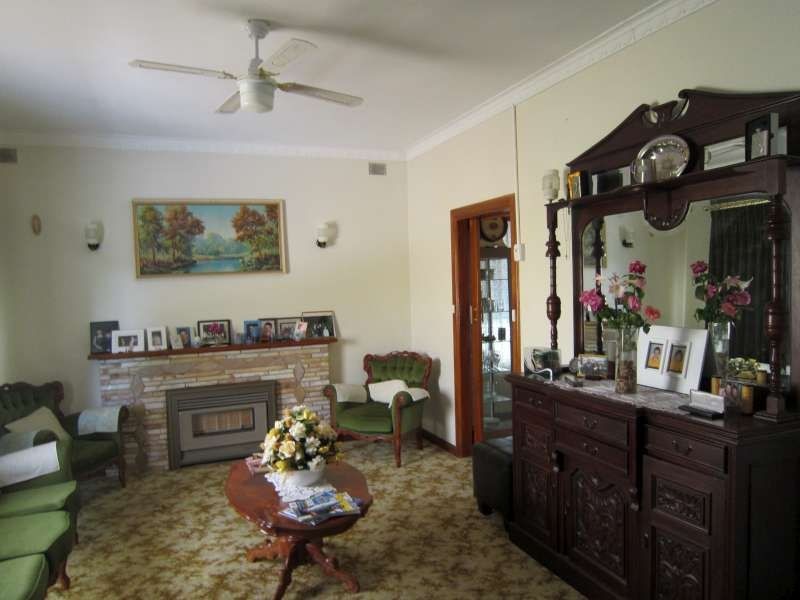 10 Eric Street, Ridgehaven SA 5097