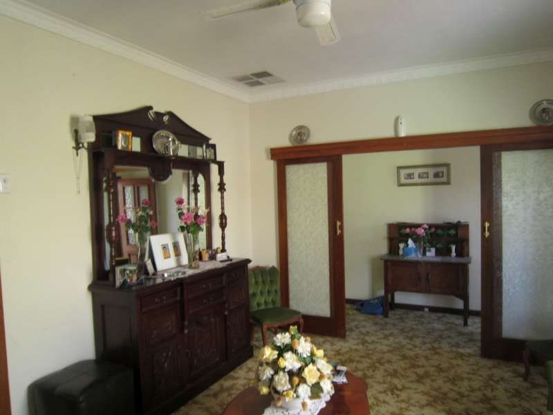 10 Eric Street, Ridgehaven SA 5097