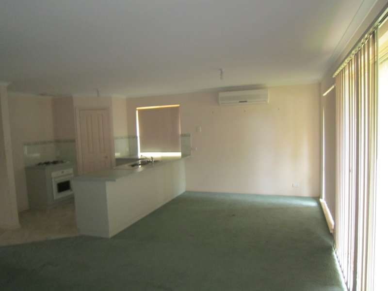 27 Grace Boulevard, Smithfield Plains SA 5114