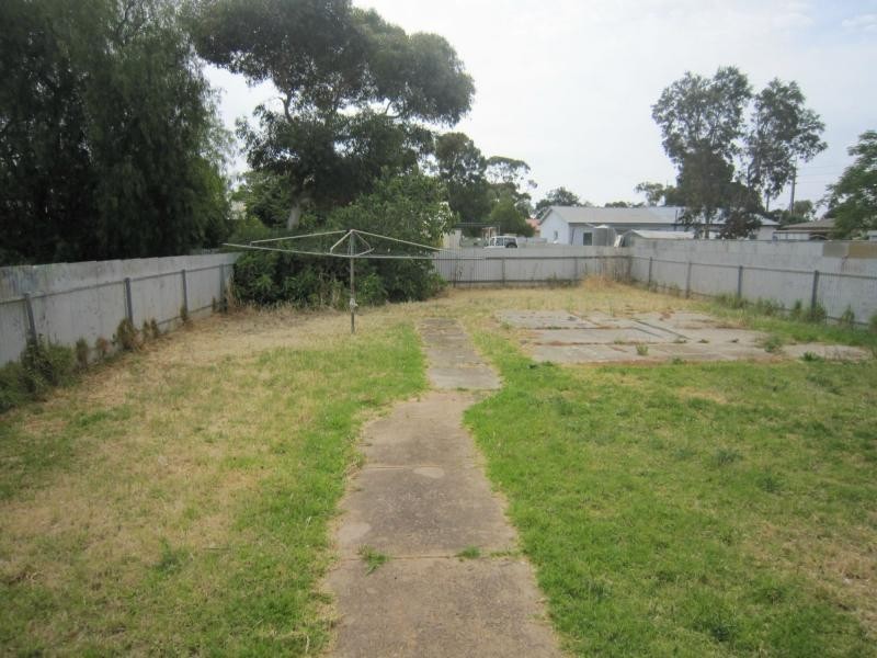 12 Jeffries Road, Elizabeth South SA 5112