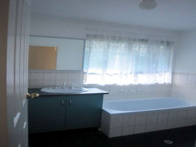 9 Columbia Drive, Paralowie SA 5108