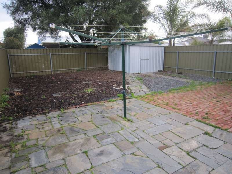 9 Columbia Drive, Paralowie SA 5108