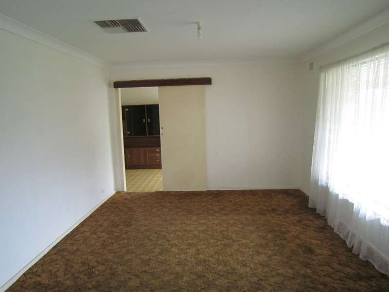 13 Dublin Avenue, Salisbury Downs SA 5108