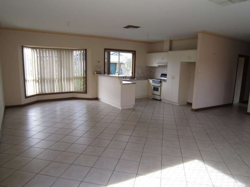 2 Schirripa Court, Salisbury Downs SA 5108