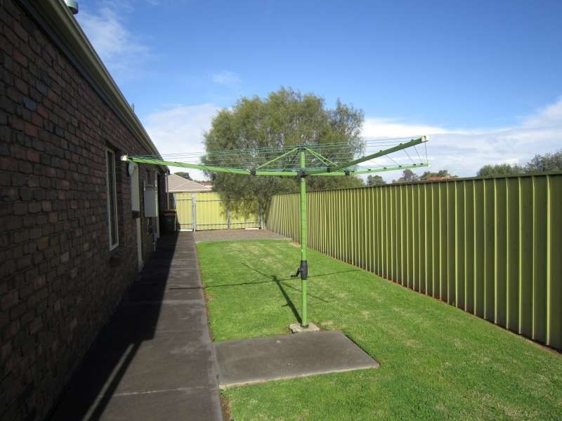 2 Schirripa Court, Salisbury Downs SA 5108