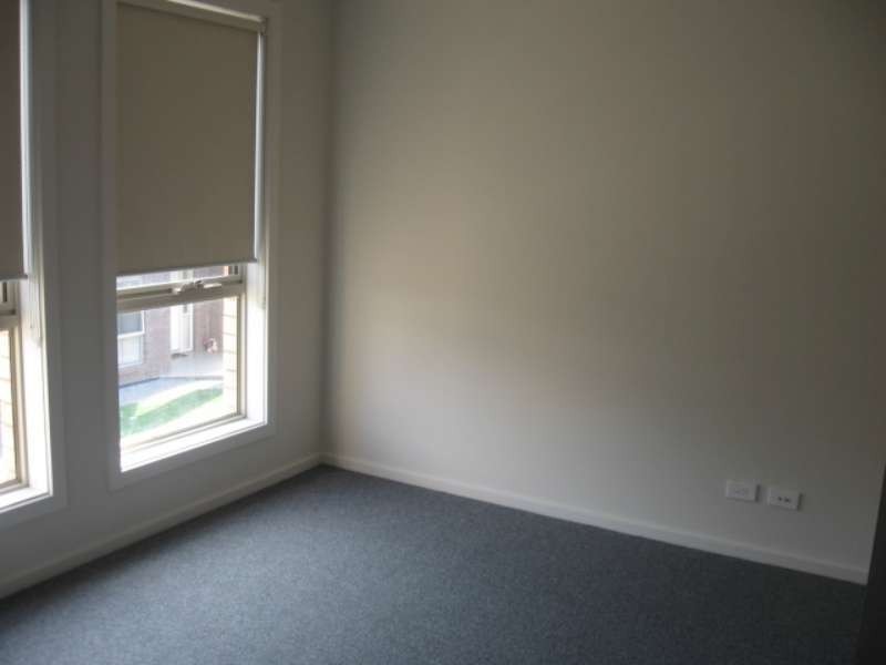 8/13-17 Burton Road, Salisbury SA 5108