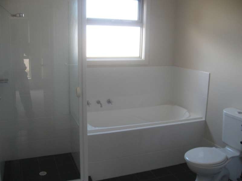 8/13-17 Burton Road, Salisbury SA 5108