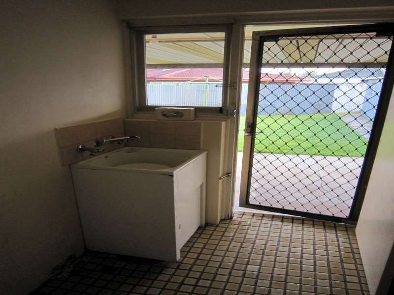 37 Londonderry Drive, Salisbury Downs SA 5108