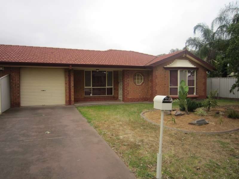 2/33 Shirley Avenue, Parafield Gardens SA 5107