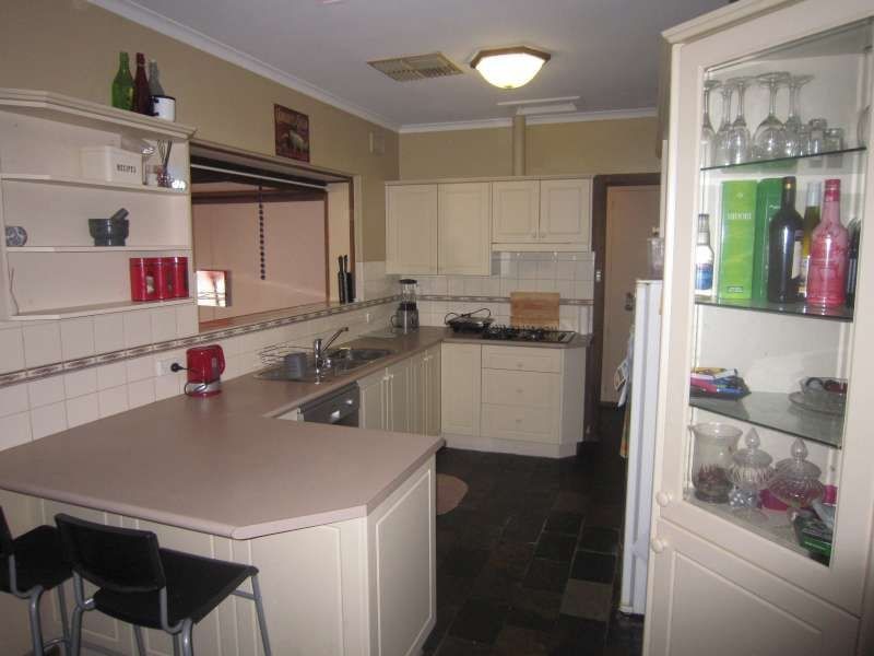 26 Walkleys Road, Valley View SA 5093