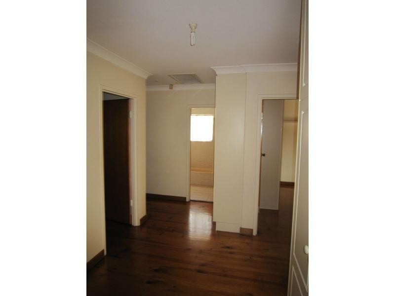 1 Londonderry Avenue, Salisbury Downs SA 5108