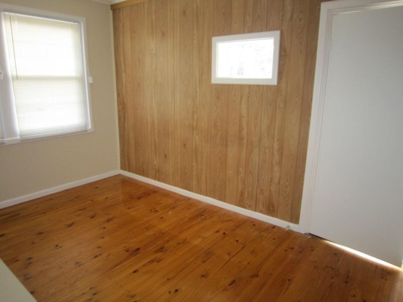 4 Brine Street, Elizabeth Downs SA 5113