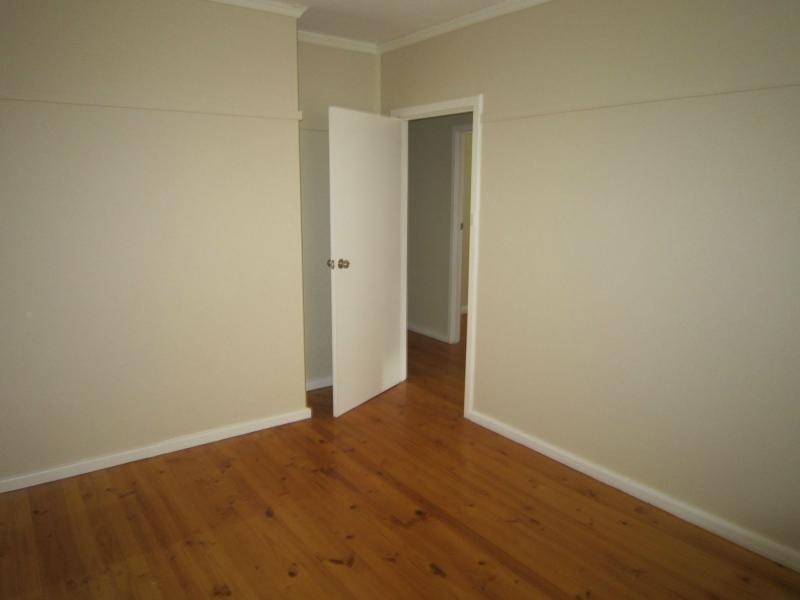 4 Brine Street, Elizabeth Downs SA 5113