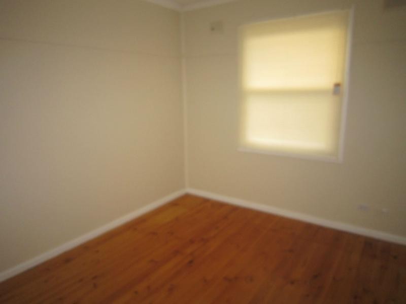 4 Brine Street, Elizabeth Downs SA 5113