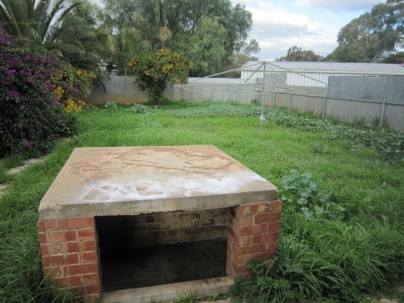 4 Brine Street, Elizabeth Downs SA 5113