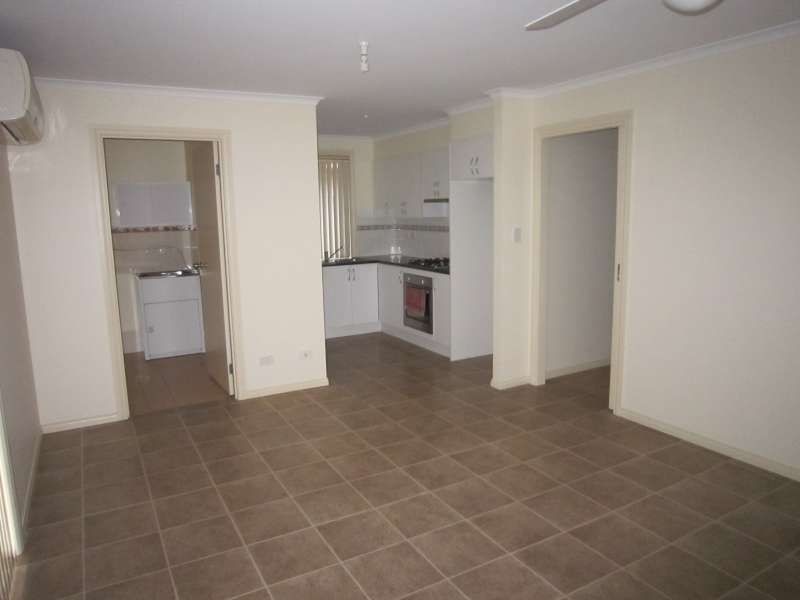 18 Orange Parade, Munno Para West SA 5115