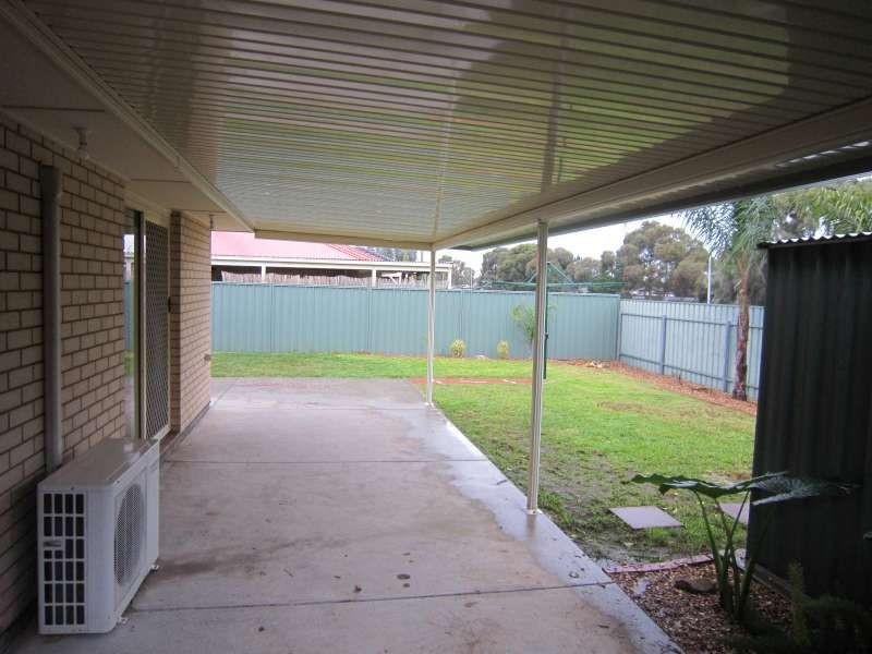 18 Orange Parade, Munno Para West SA 5115