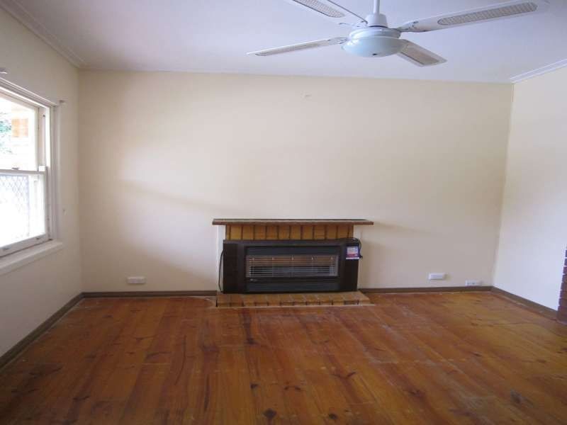 30 Guerin Road, Elizabeth Vale SA 5112