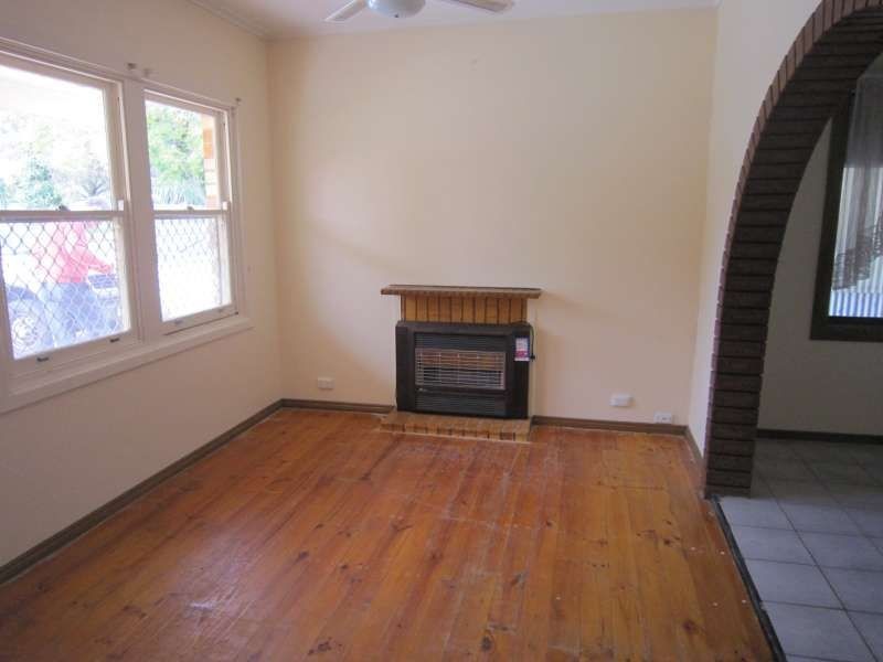 30 Guerin Road, Elizabeth Vale SA 5112