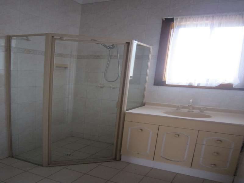 30 Guerin Road, Elizabeth Vale SA 5112