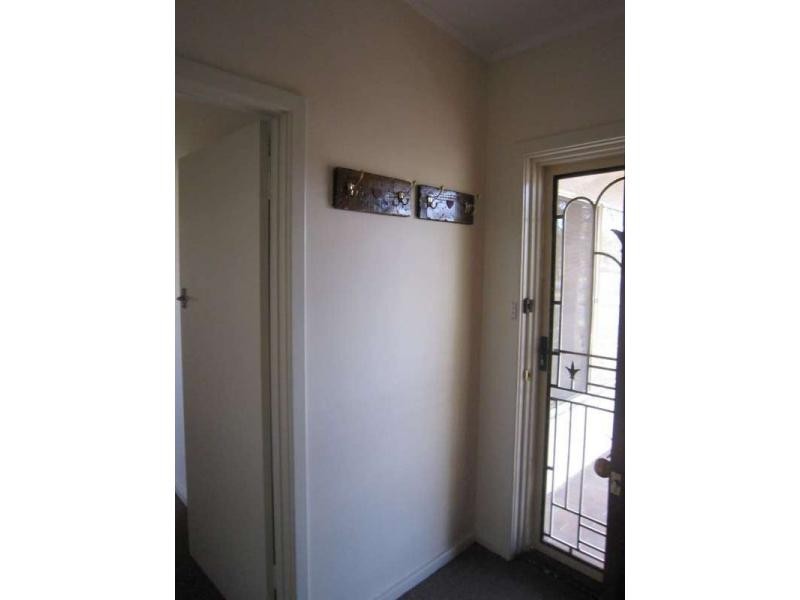 16 Poulshot Crescent, Elizabeth Vale SA 5112