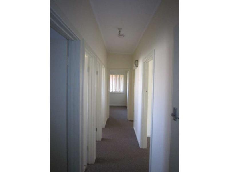 16 Poulshot Crescent, Elizabeth Vale SA 5112