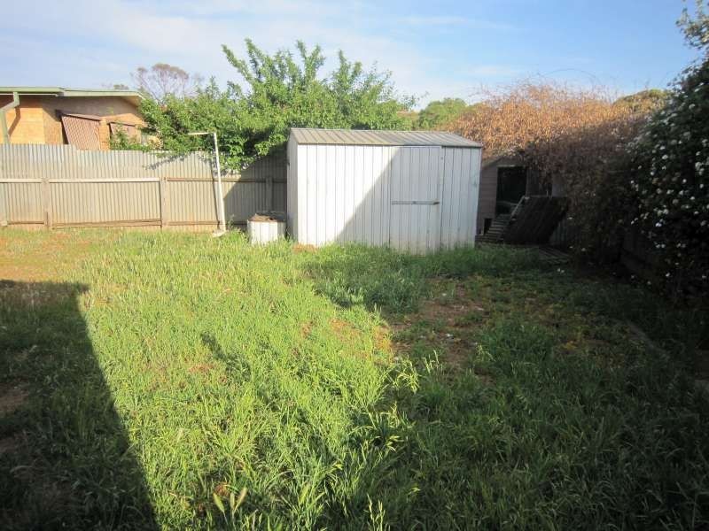 16 Poulshot Crescent, Elizabeth Vale SA 5112