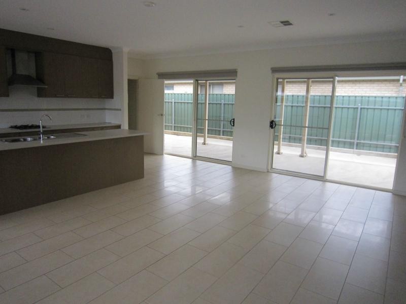 17 Schirripa Court, Salisbury Downs SA 5108