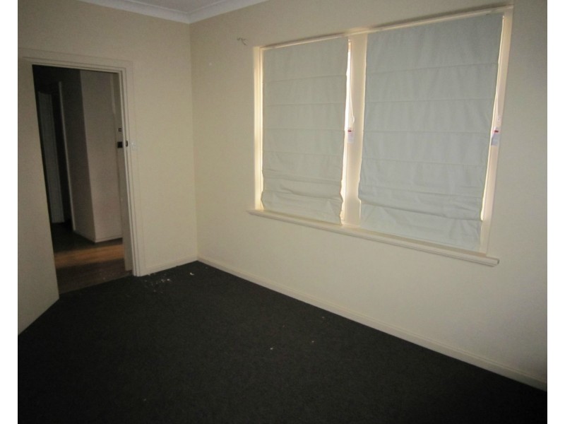 221 Main North Road, Elizabeth Grove SA 5112