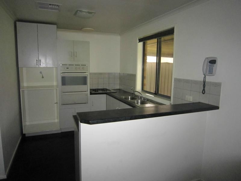 2 Amberdale Road, Blakeview SA 5114