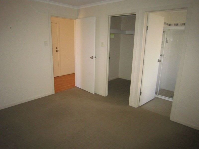 11 Navigator Parade, Smithfield SA 5114