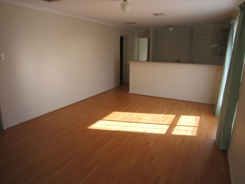 11 Navigator Parade, Smithfield SA 5114